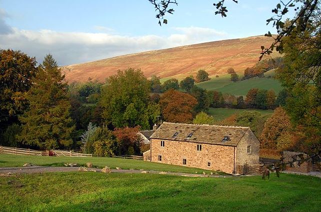aroundaboutbrit's tweet photo. #Staycation_13:
#MeadFarm is situated in the heart of #ThePeakDistrictNationalPark.
https://t.co/xZY9Gdsmun
#Travel https://t.co/8fbU3mGS46