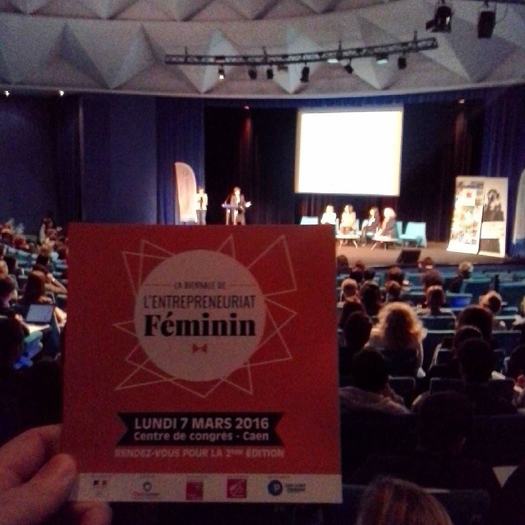 gpolosecki's tweet photo. C'est parti pour la biennale de l'entreprenariat féminin #2 au  centre des congrès 
#BDEF2 #Caen #caenlamer by caen… https://t.co/yCHqL42Nrk