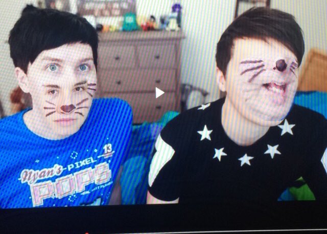 pollsdotcom's tweet photo. @danisnotonfire @AmazingPhil https://t.co/ubTHQHbAeD