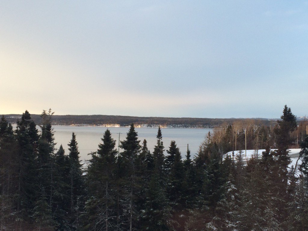 jejparsons's tweet image. #GettingReadyForWork has never been more beautiful. #MyMorningCommute @nlpacket