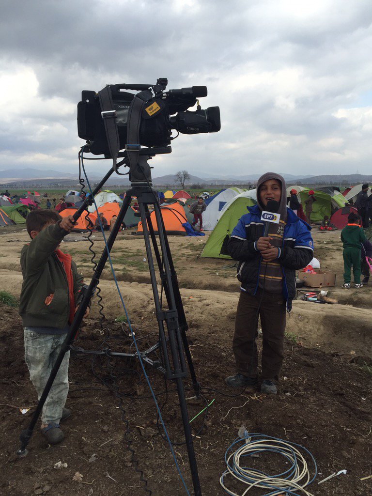 iBabarBaloch's tweet photo. #Idomeni, Greece: These refugee kids want to be journalists. Will #Europe give them a chance https://t.co/cfyYQ72NxW