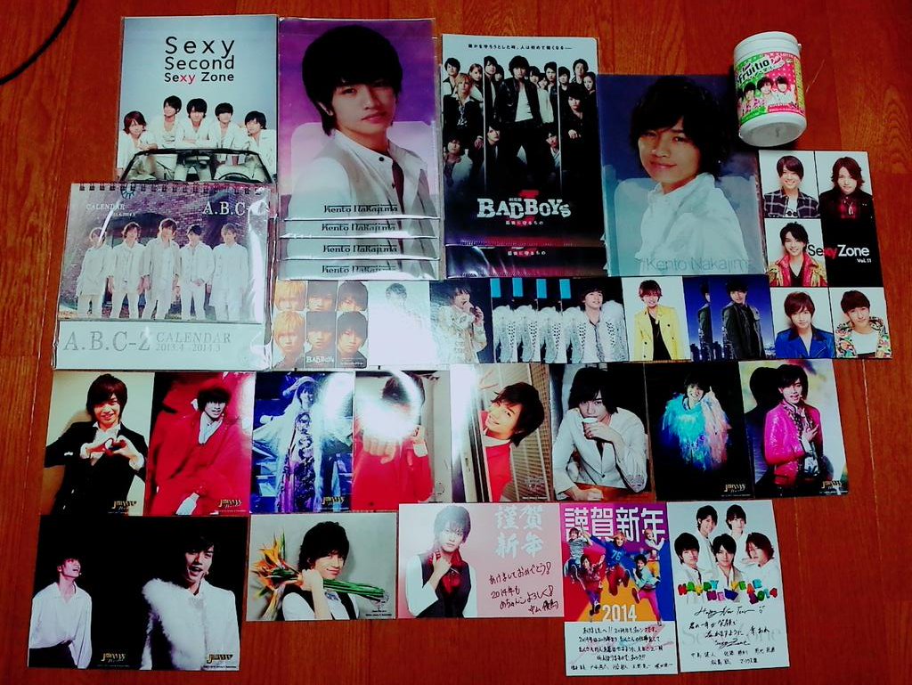 good_____s's tweet photo. 【拡散希望】
セクゾの少し残っているグッズ譲ります☺💗
希望品と希望額書いてリプして下さい！✅

#中島健人
#佐藤勝利
#菊池風磨
#松島聡
#マリウス葉
#Sexy Zone
#セクゾ
#sz_譲
#中山優馬
#A.B.C-Z https://t.co/79pF1MOzDS