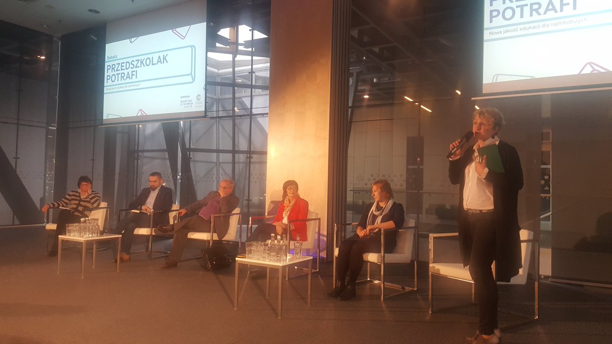 CyfrOFFykONtakt's tweet photo. Przedszkolak potrafi.Debata o jakości edukacji najmłodszych. @syslomaciej @BrzozkaZ @jolcik66 @DominikBatorski https://t.co/JYjOizvkxk