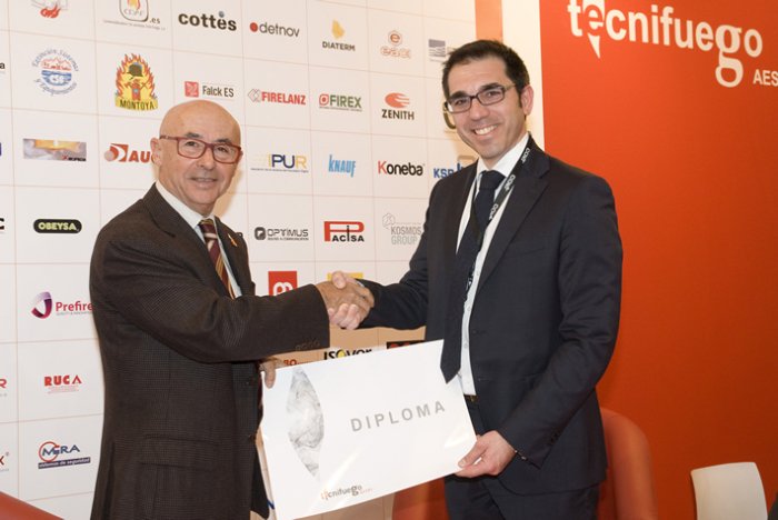 Colt Spain tweet media