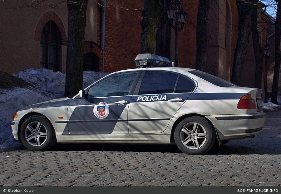 zpavlovskis's tweet photo. Šodien BMW svin savu 100 gadu jubileju! Apsveicu visus "bembistus"! https://t.co/hJNotz2ei2