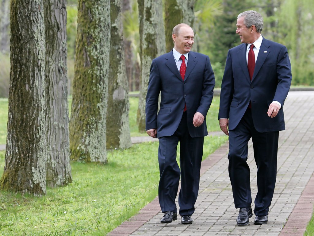 This week we return to #Russia-#West relations via analysis from #UCModule <a href="/DCRES_Harvard/">Davis Center</a>: sant.ox.ac.uk/university-con…