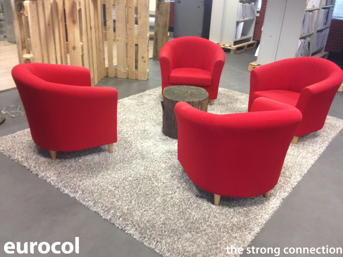 Eurocol_Tips's tweet photo. Kantoorpand Label Plus BV door Ter Horst Woondekor voorzien van prachtige BetonDesign-vloer! https://t.co/aZwN7gCXgf