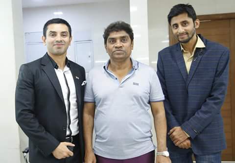 tehseenp's tweet photo. It was the #EndOfOrdinary shows & I as the chief guest with Amar Singh ji enjoyed Johny Lever's performance . https://t.co/D0HgVg7GpS