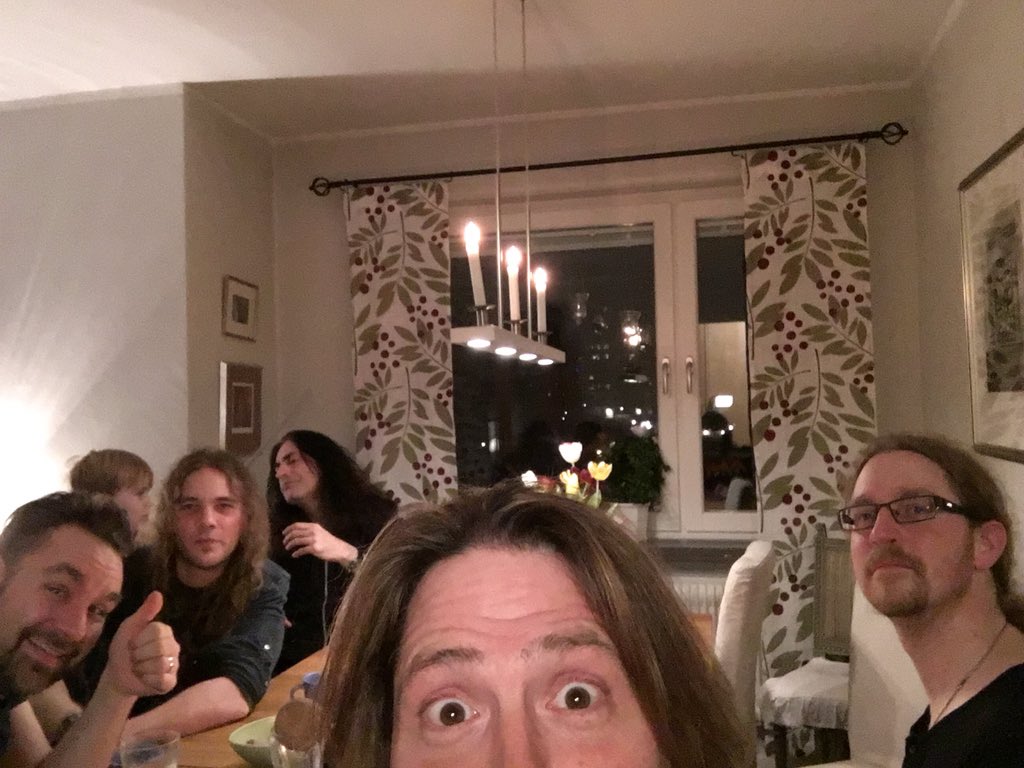 DCCooper747's tweet photo. Dinner with the band and Andreas Family! Hello William!!! https://t.co/RrVfJ0G2Nn