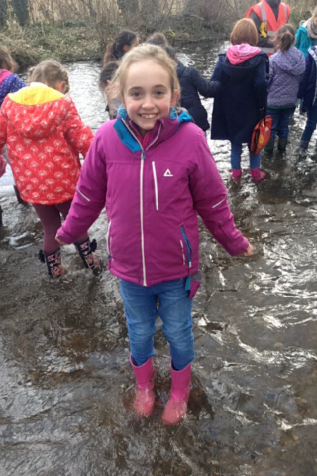 sydhighprep's tweet photo. Year 3 are having a fabulous field trip in Horton Kirby #Geographyalive ๐๐ฆ https://t.co/iQSyHWSMpa