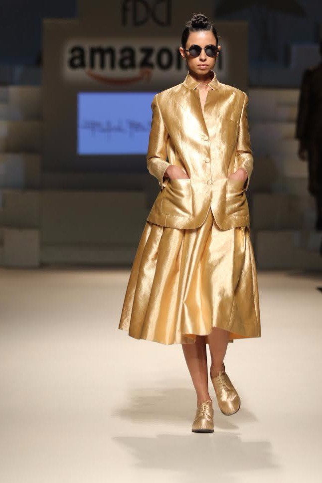 NevantaMedia's tweet photo. #TrendsforSummer by designers #RajeshPratapSingh #Squareloop @arpita_mehta @girlofthecloth
#SummerWardrobe https://t.co/fEQpEJ7VvV