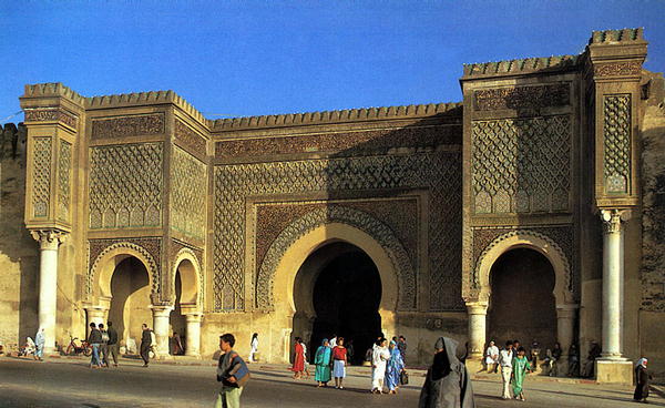 so1moroccan's tweet photo. #TheMoroccanSahara
#ماذا_تعرف_عن_المغرب 
#morocco
#المغرب
#السياحه
بلد الحضارة و الأصالة المعمارية الفريدة https://t.co/kPKgNI0BDJ