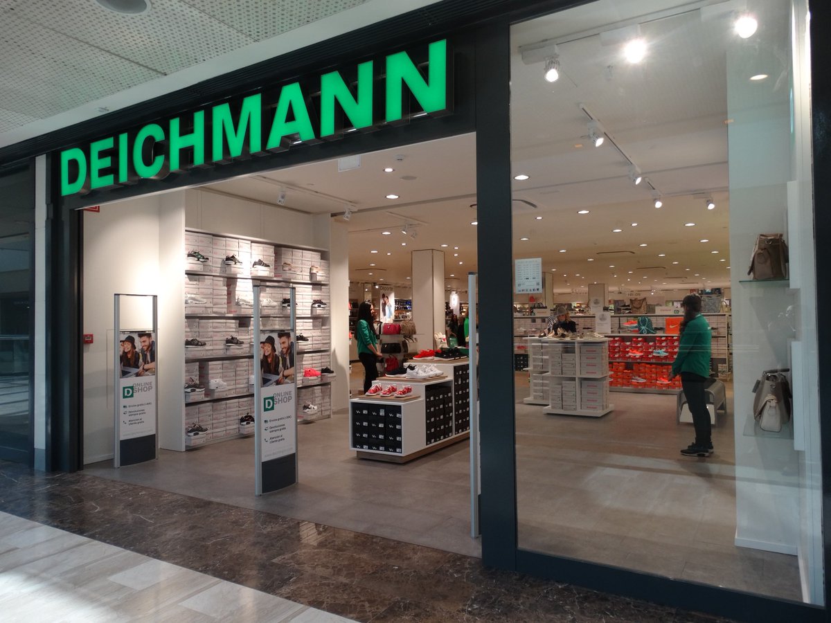 entregar Gallo Animado GranCasa on Twitter: "¿Todavía no te has acercado a nuestra nueva tienda de  Deichmann? ¡Sus #zapatos te encantarán! 😍 👟👠👢 https://t.co/mjw0iyUTvp"  / Twitter