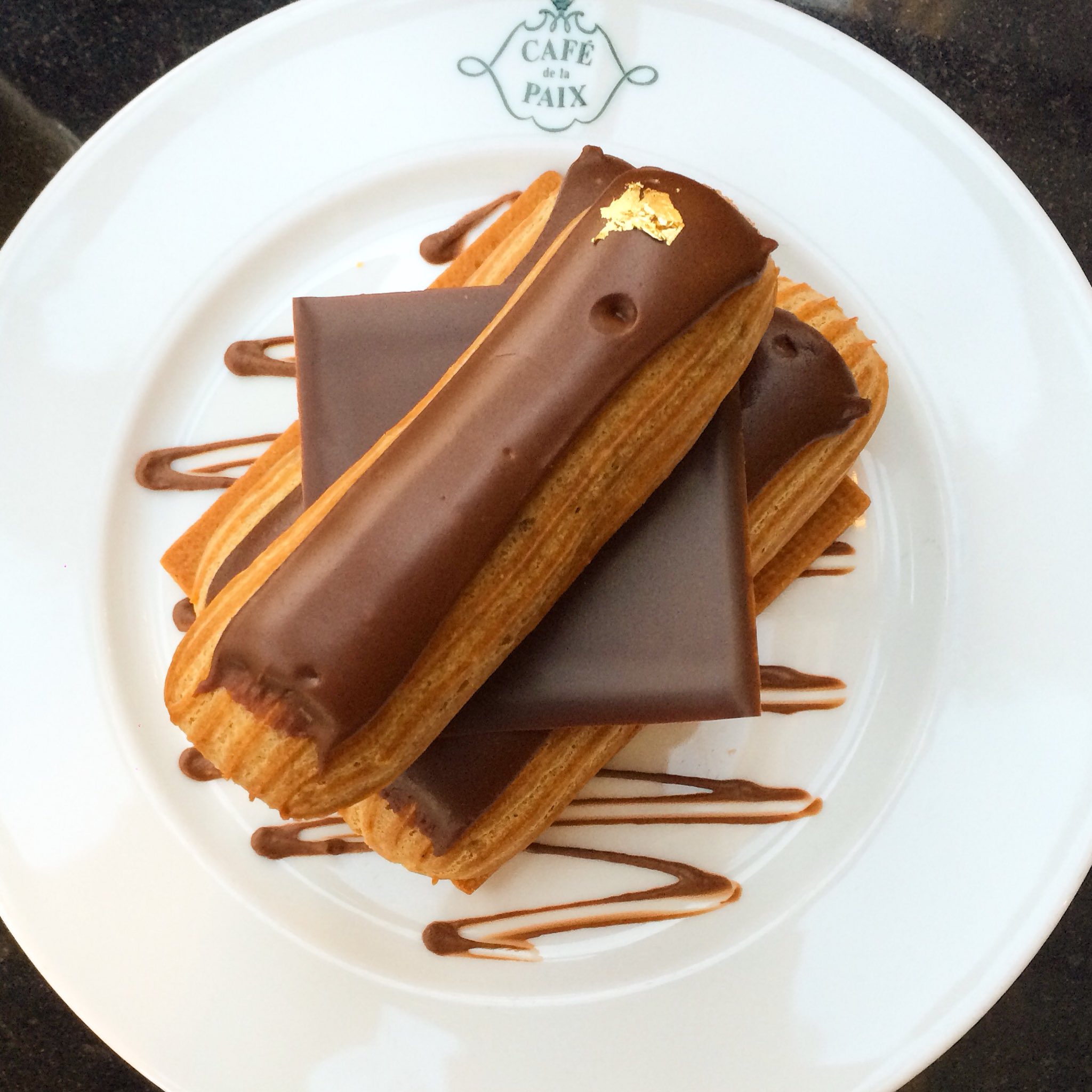 Gastrotwins A Little Sweet Cafe De La Paix Sweet Eclair Chocolate Cafedelapaix Paris Opera Royal Dessert Gastrotwins T Co Kog1pzbgi0 Twitter