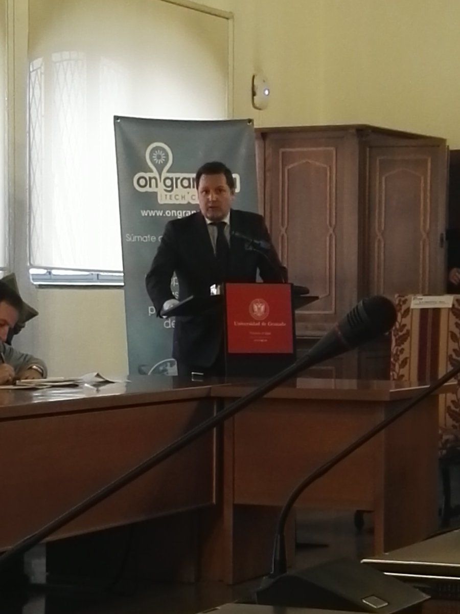 angelmolgar's tweet photo. Nombramiento del embajador de @onGranadaTC para Reino Unido @jmbrocal https://t.co/AecgJPeYMK