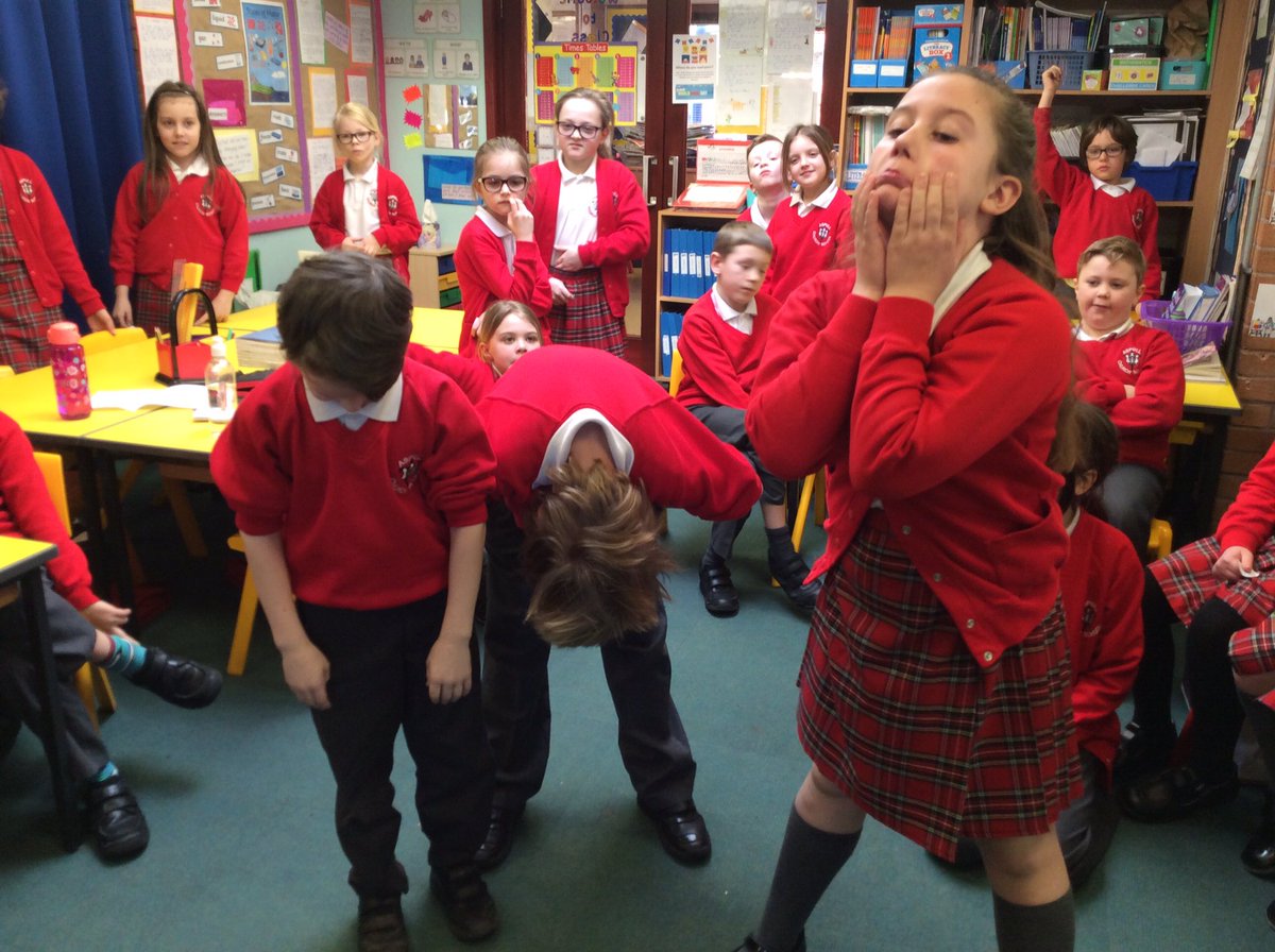 class4aspull's tweet photo. Looking at expressions and body language to show the difference between superior and inferior! #dramatictechniques https://t.co/sSR3ln8Eod