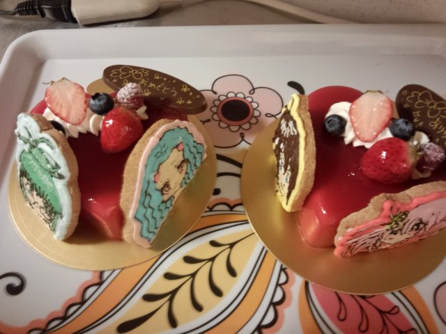 akitaka9's tweet photo. 最後はやっぱりケーキだよね☆
#FULLSCAFE https://t.co/BfgAjZvWlm