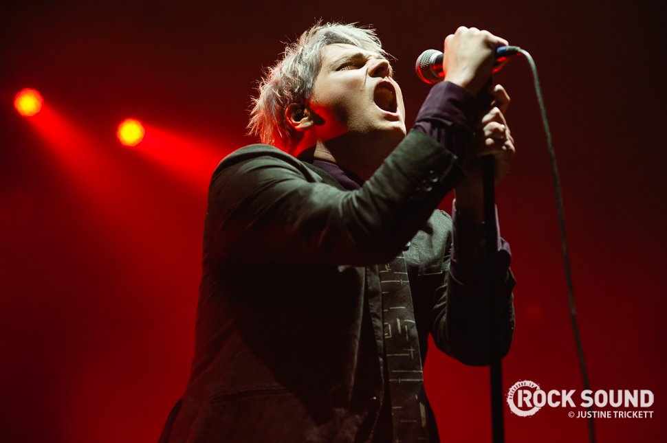 rocksound's tweet photo. Gerard Way is working with Echosmith. https://t.co/djyCjei5KJ https://t.co/j9UTnOUW31