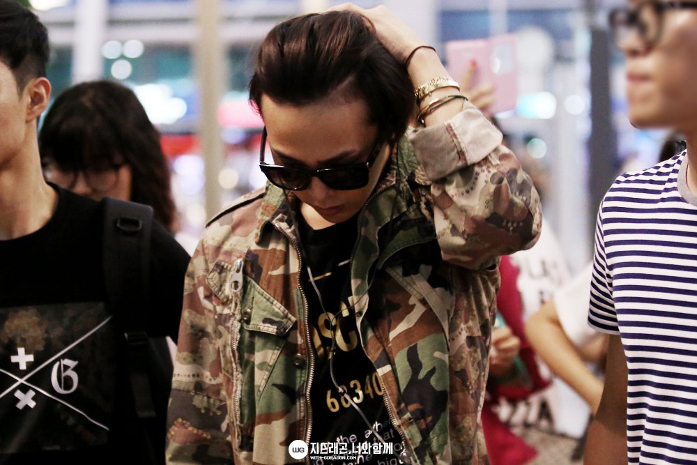 longtttimenosee's tweet photo. no matter what u say this hairstyle looked amazing on him https://t.co/i5ZF68PvAv