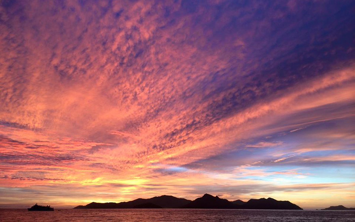 TelegraphTravel's tweet photo. Why the #Seychelles are the most beautiful islands on Earth https://t.co/J56xsmg4iT https://t.co/uWG623XFkB