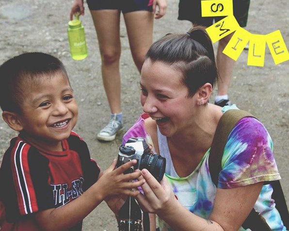 SHH_Towson's tweet photo. Sonrisa - Smile
Start today with a sonrisa because it's Monday! Meeting @ 8pm in Susq Terrace!
#SpanishWordOfTheDay https://t.co/bg9CaO52q2