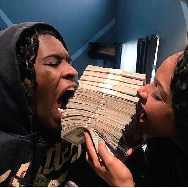Dimzy_674's tweet photo. Get you a Bae that's stacking Wid u not eating off u‼️ https://t.co/9UNizx3Kvi