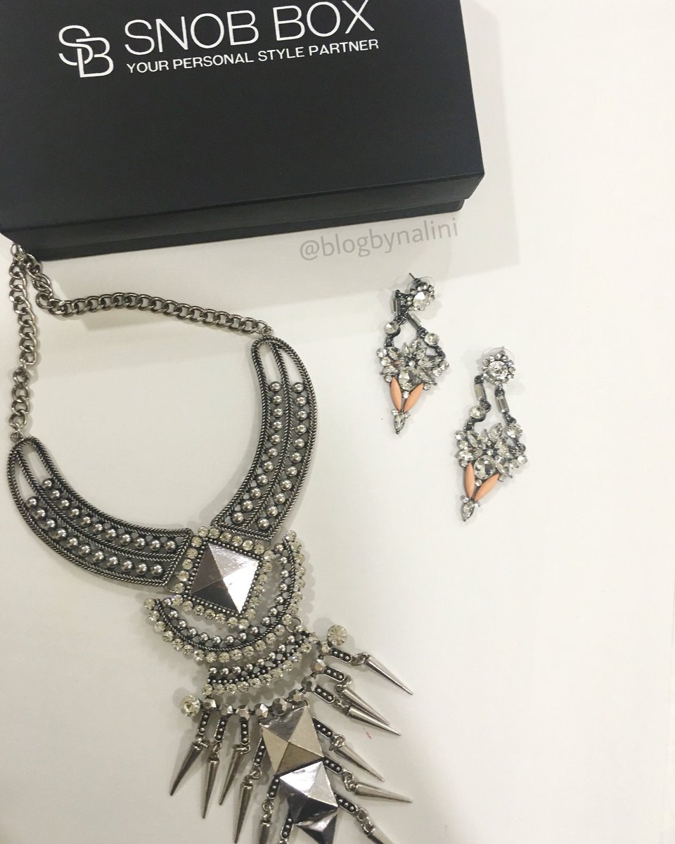 blog_nnest's tweet photo. @snobbox accessories!! #jewellery #snobbox #blog #blogger #blogging #delhi #delhiblogger #likes #jewelleryjunkie https://t.co/ZB3wbpdnN3