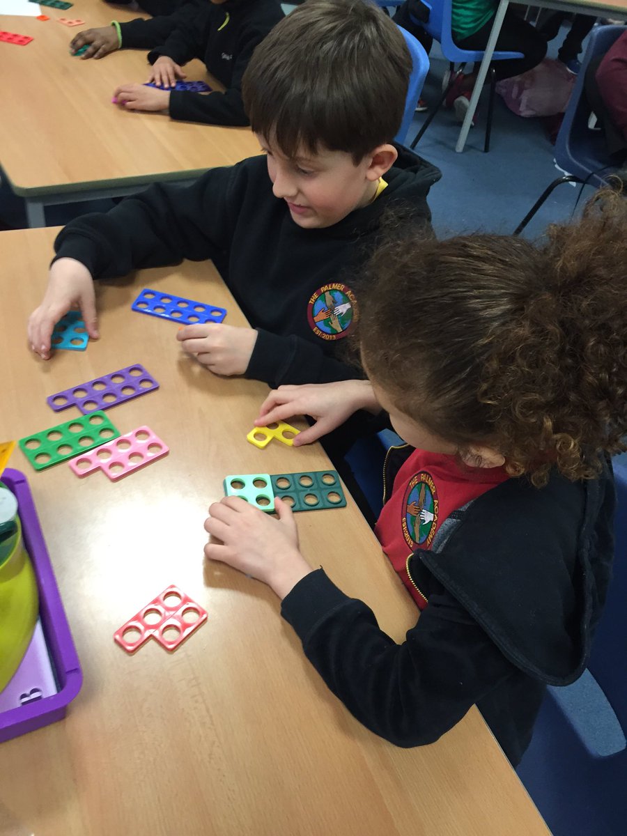 R2PalmerAcademy's tweet image. Year 3 are using #practicalresources to find number bonds to 10! &apos;Oh now it makes sense!&apos;