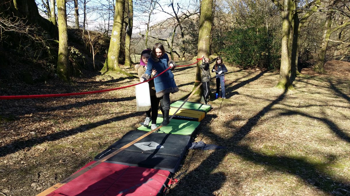 Mrs_Cazza's tweet image. Challenged to carry the ammo over the bridge #ProblemSloving