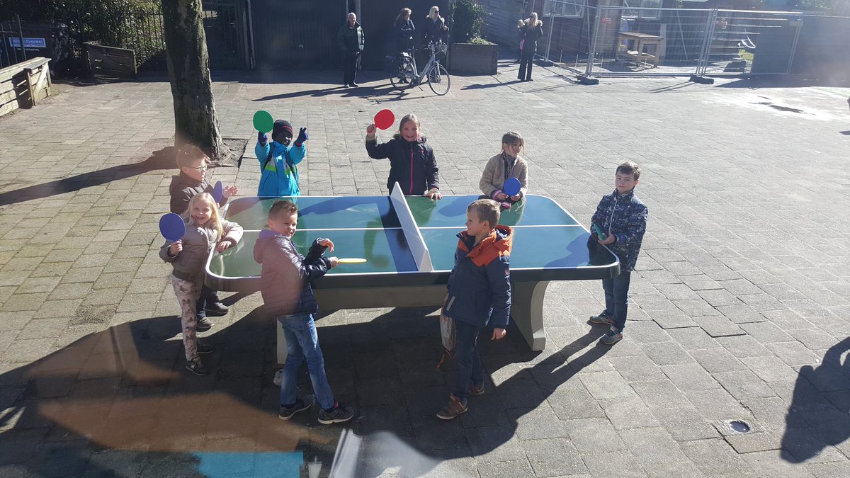 cbsdepoort's tweet photo. Tafeltennistafel neergezet door Arcen en Martin, #Bedankt .  Meteen gebruiken! https://t.co/I2nIpw8Ktc
