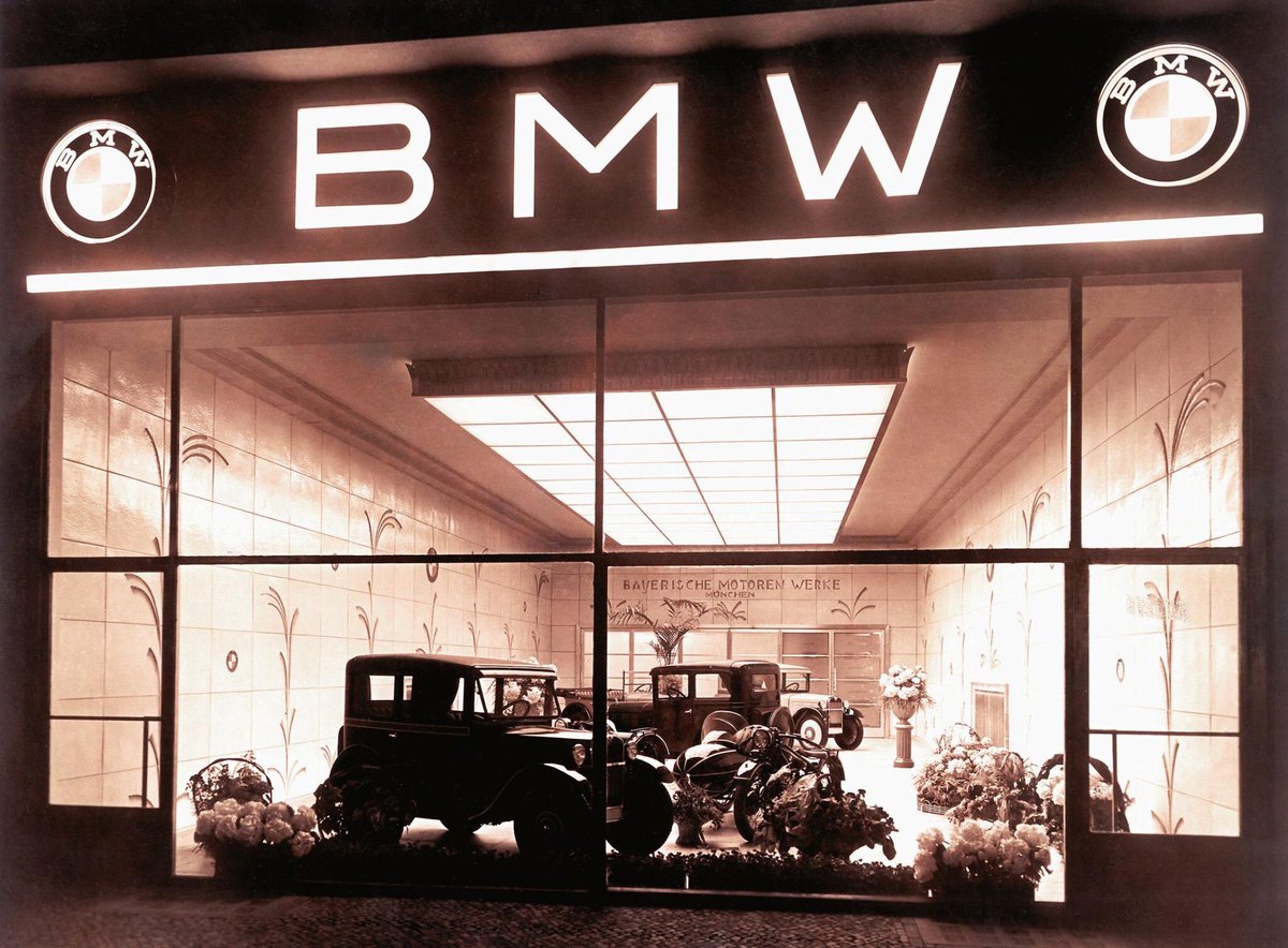 BMW 100 jaar vandaag, van harte gefeliciteerd! #centennial