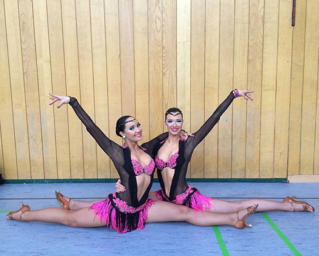 ValeeriaGgarcia's tweet photo. #Ballett äh nein #lateinformation ;D erstes #turnier von @__felisa__ gestern, 2. Platz wieder :) #tanzsport #latin … https://t.co/KKv1Qn5mAp