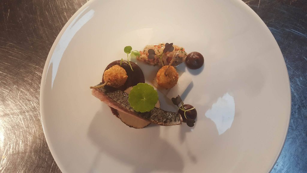 chefAJH's tweet photo. New mackerel dish on tonight @Harbour_Hotels st Ives..... https://t.co/BLH9nDoUAc