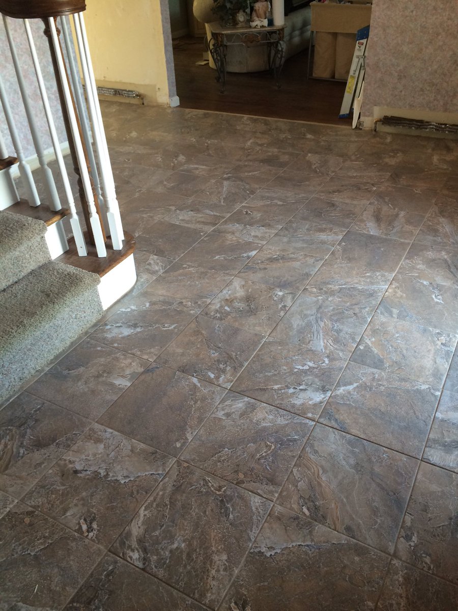 CameronOcasio's tweet photo. they just finish putting down the tiles today.  NICE! https://t.co/FjU0CY5YZP