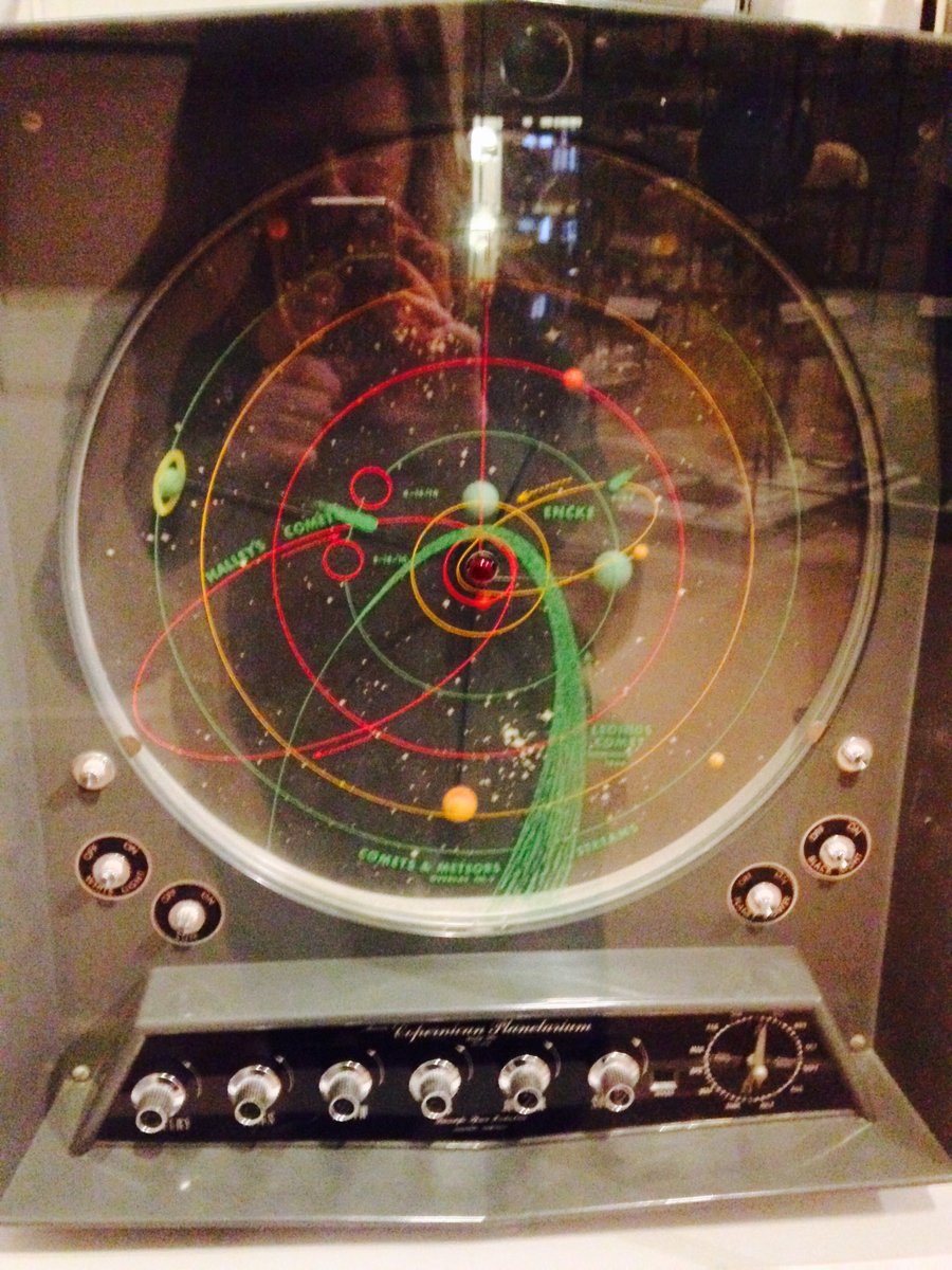2nd_try_niffler's tweet photo. At training session today @WhippleMuseum spotted this cool 1960s electrical planetarium #coolobjects https://t.co/FvrVtFd6Lp