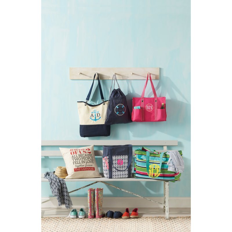 futureteacherLR's tweet photo. #ThirtyOne #girlsruntheworld #helpmeout #Shop https://t.co/rNVapP1xb3