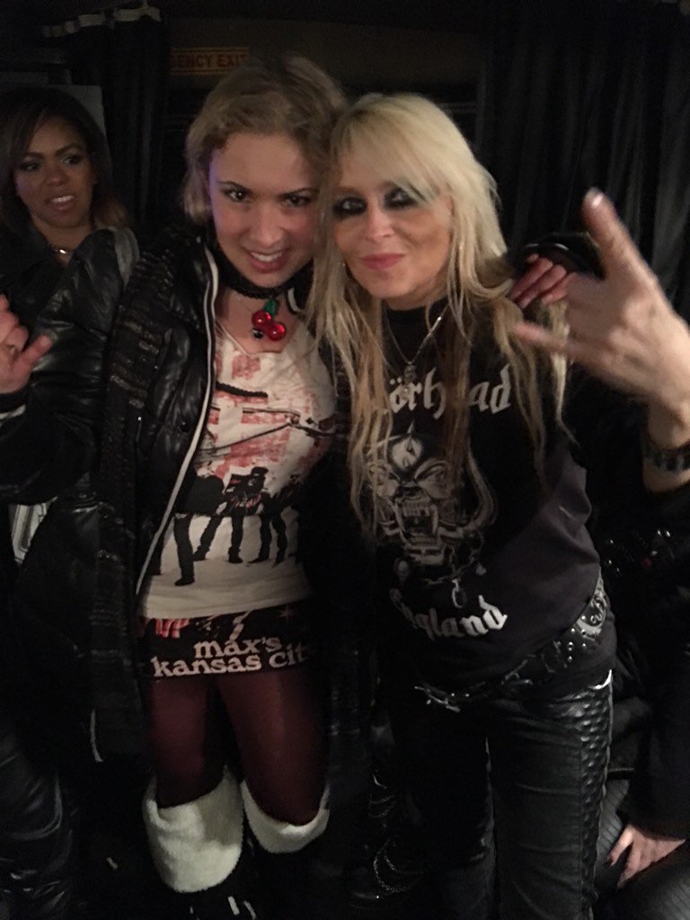 BelieveInJules's tweet photo. Awesome night with the queen of metal, @DoroOfficial and @METALFIER #HeavyMetalLife โค๏ธ https://t.co/HJV2CUOZFk