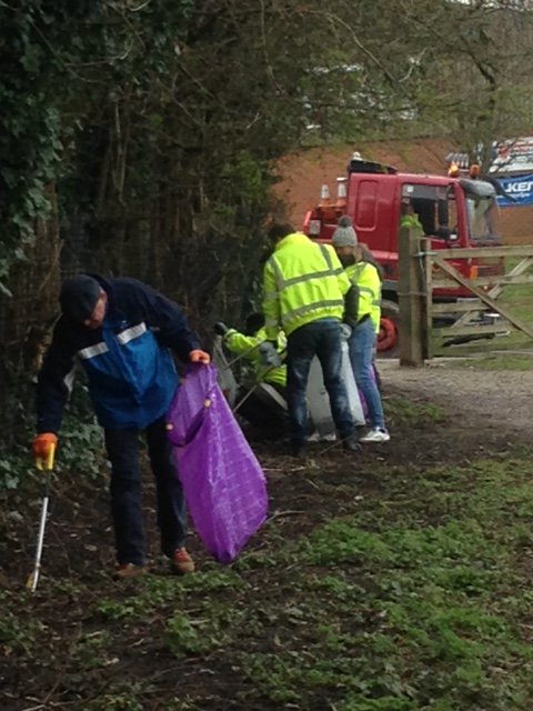 VeoliaUK's tweet photo. #CleanForTheQueen took place last week and here’s the team in action #KeepCalmAndRecycle https://t.co/EQeOViP5mH