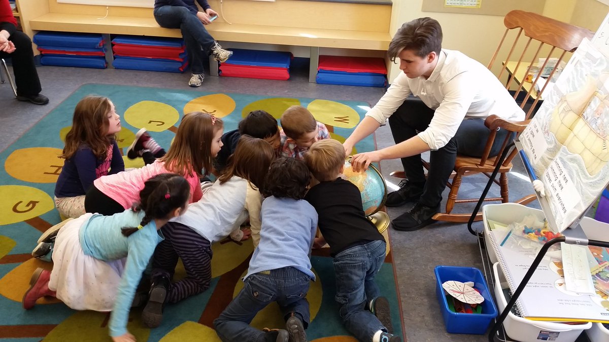 FzxGuy's tweet image. PreK/K learning where Denmark is