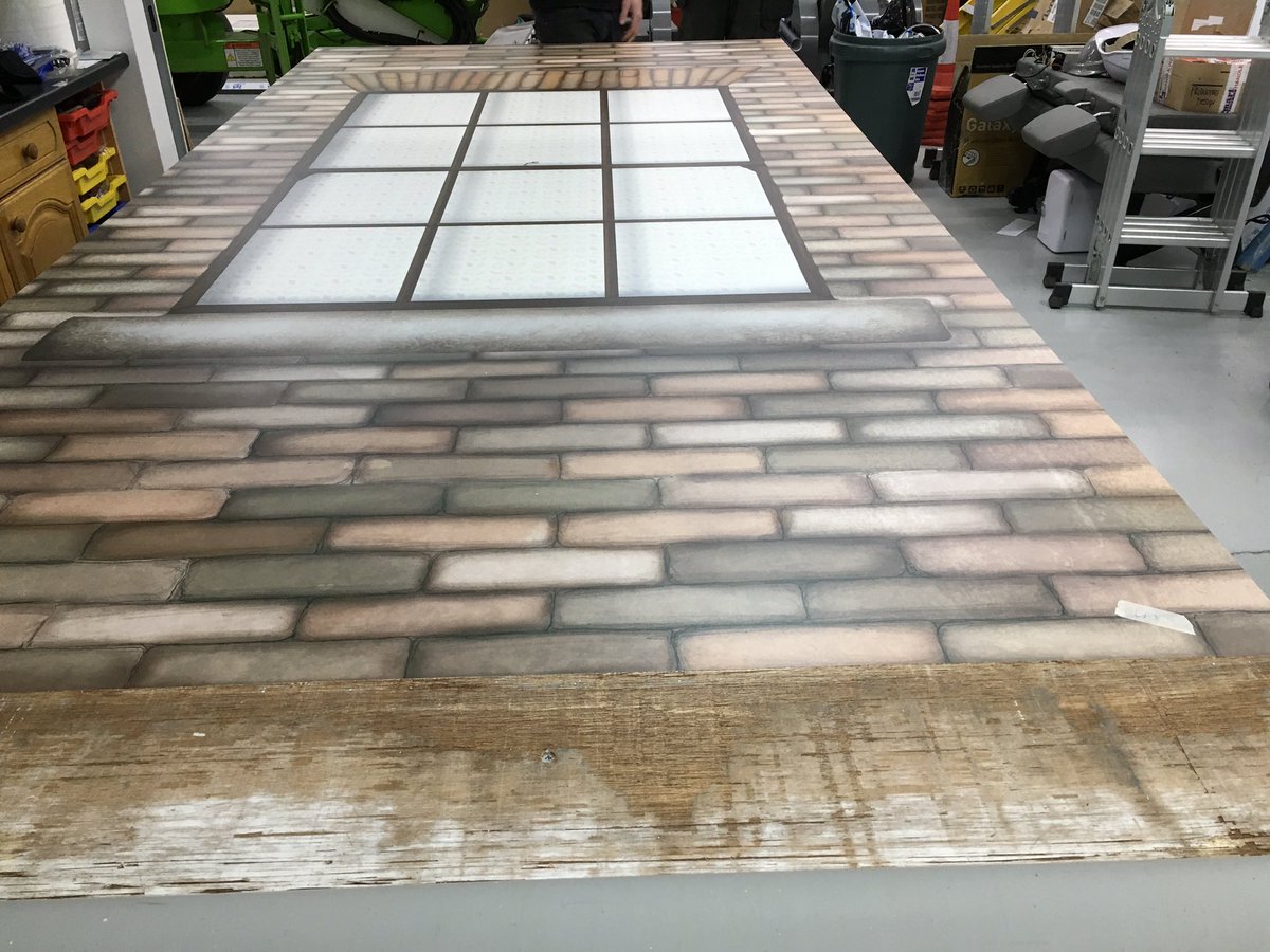 Production is in full swing on monday afternoon in the Productive Design workshop