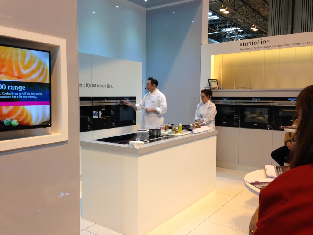 clbatch1's tweet image. Watching the @Siemens iQ700 range in action at @kbblive @Publicasity