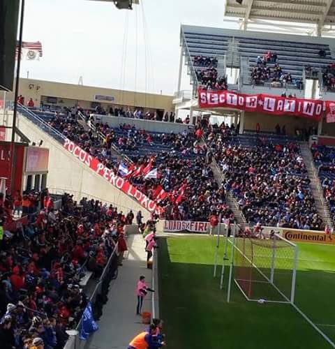 Pibefumachero's tweet photo. @SectorLatino12 #PokosPeroLokos #LokosXFire #cf97 https://t.co/1lCE7Hzux3