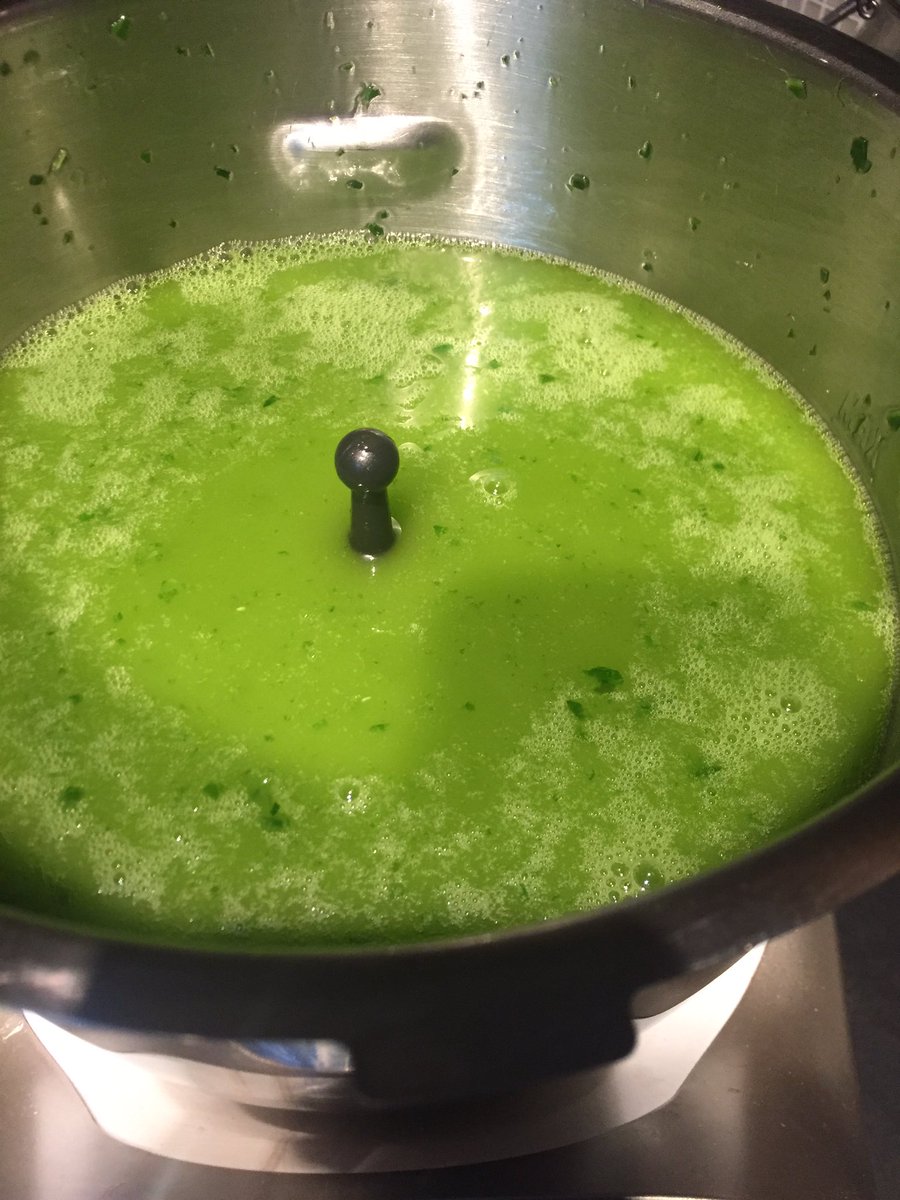 chefs_things's tweet photo. Regardez moi cette couleur!!
#huile #aildesours https://t.co/hNB5vgNtKs