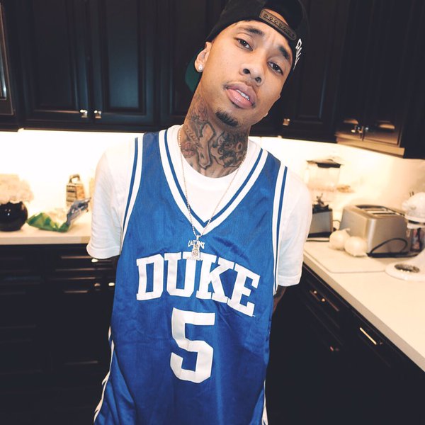 ComplexMusic's tweet photo. Tyga tweets heartfelt message about Tupac, Twitter responds with complete savagery: https://t.co/1pyZtUVAAL https://t.co/rjpZthXyos