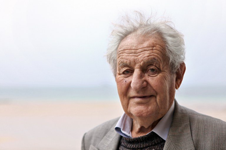 france3Bretagne's tweet image. Décès. Le père Jaouen a tiré son dernier bord. 
bit.ly/1RwGGSv