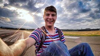 Favorvideos's tweet image. Auf dem Berliner Flughafen übers Rollfeld!  #felixba 
favorvideo.com/watch_jy_9QLF3…