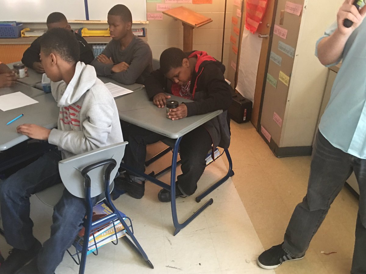 ems6stampede's tweet photo. #EastwoodStudents reviewing artifacts from the South Pole. #TextToLifeConnection #6thGrade https://t.co/RJQ7cM6Lie