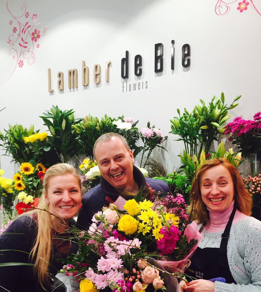 cradleireland's tweet photo. Huge thanks 2 @Lamber_de_Bie 4 the beautiful flowers they donated 2 some very special moms on #MothersDay 💐💐💕💕 https://t.co/evVTKbwc72