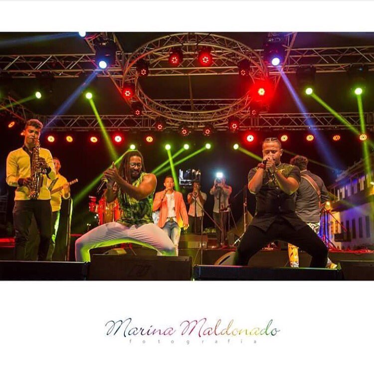 BazurtoAllStars's tweet photo. Durante la fiesta de apertura del Festival de Cine. Fiesta Canal Caracol https://t.co/36BsASfEtp