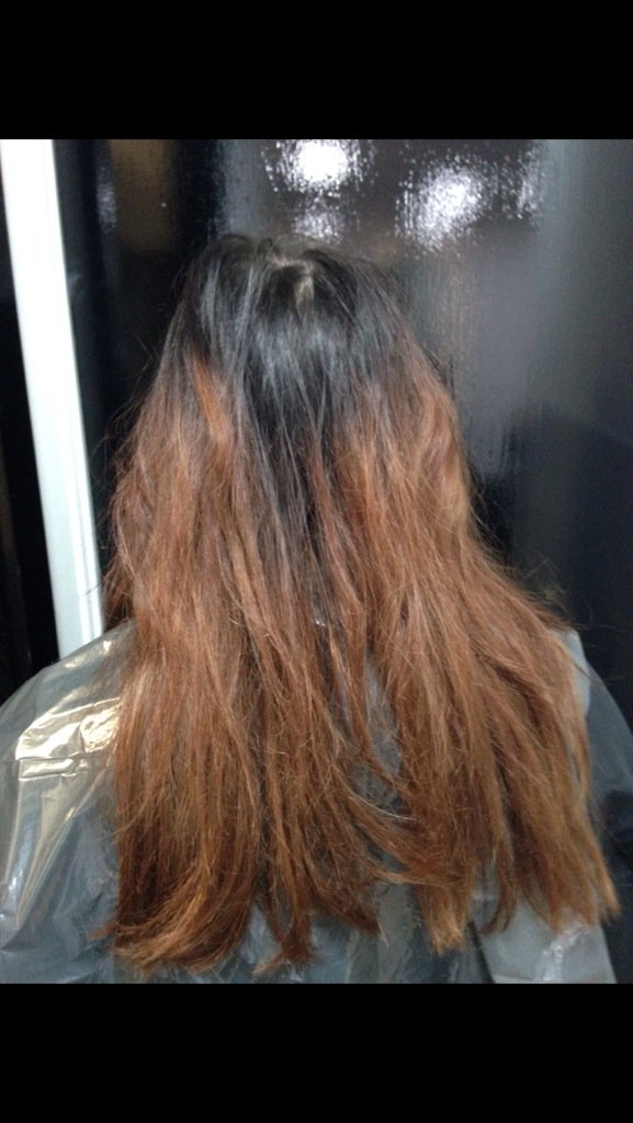 Nataliavalenza1's tweet photo. @RUSHHairBeauty, ombré gone wrong, well..hello New You !
Gorgeous ombré corrected by Lyndsay only at Rush Liverpool https://t.co/n0vDmjXk3v